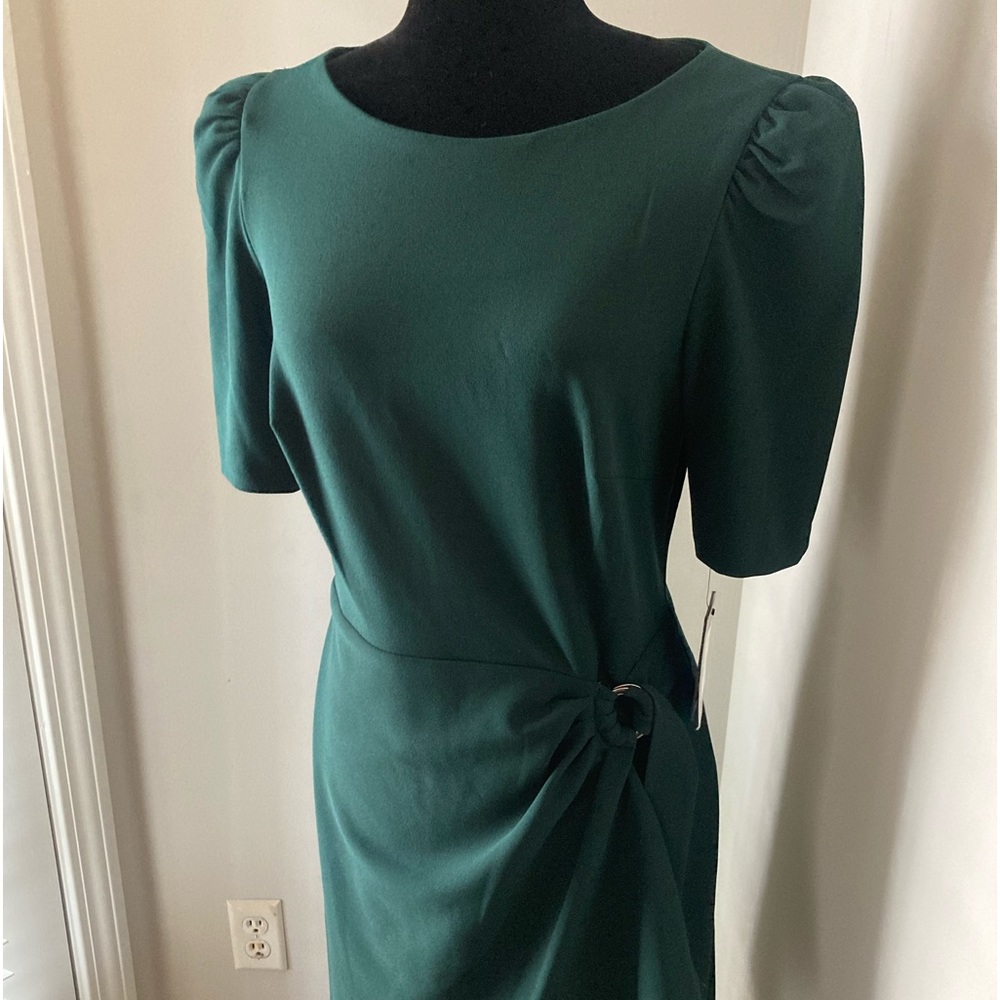 NEVER WORN! Loved the dress, but I wanted something different for an event.